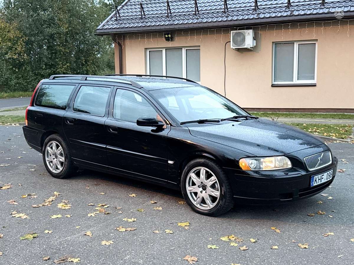 Volvo V70 2006 — photo 11