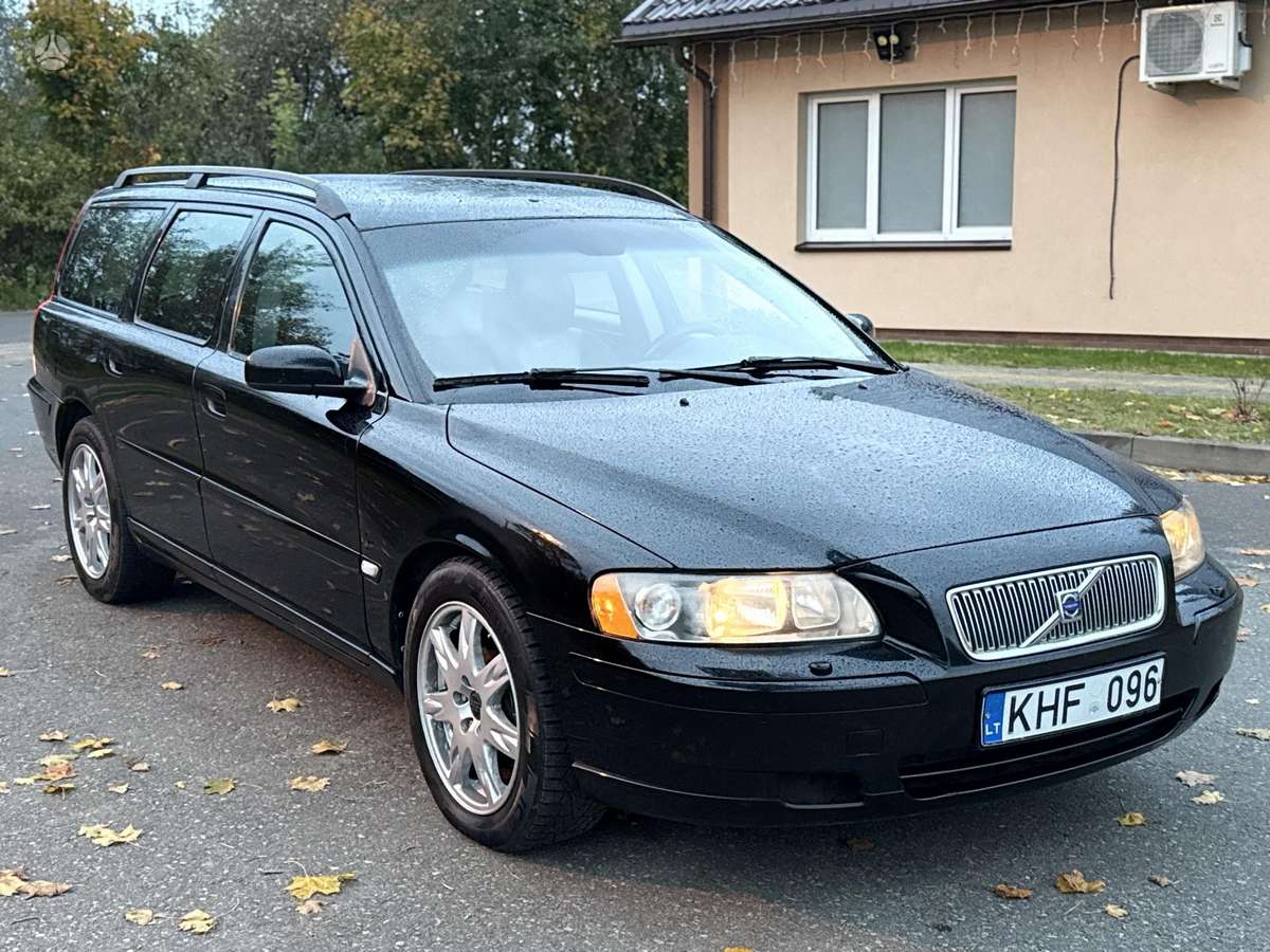 Volvo V70 2006 — photo 12