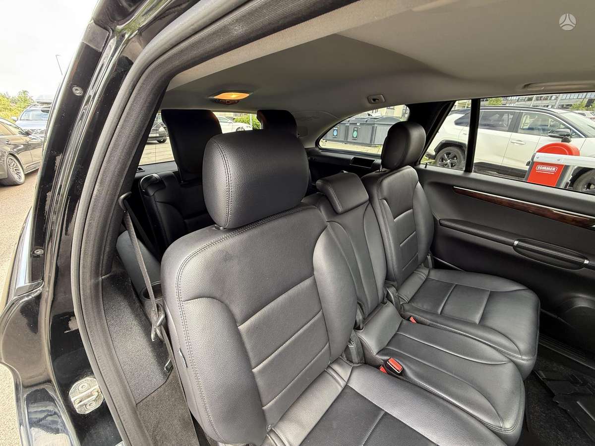 Mercedes-Benz R350 2012 — photo 11