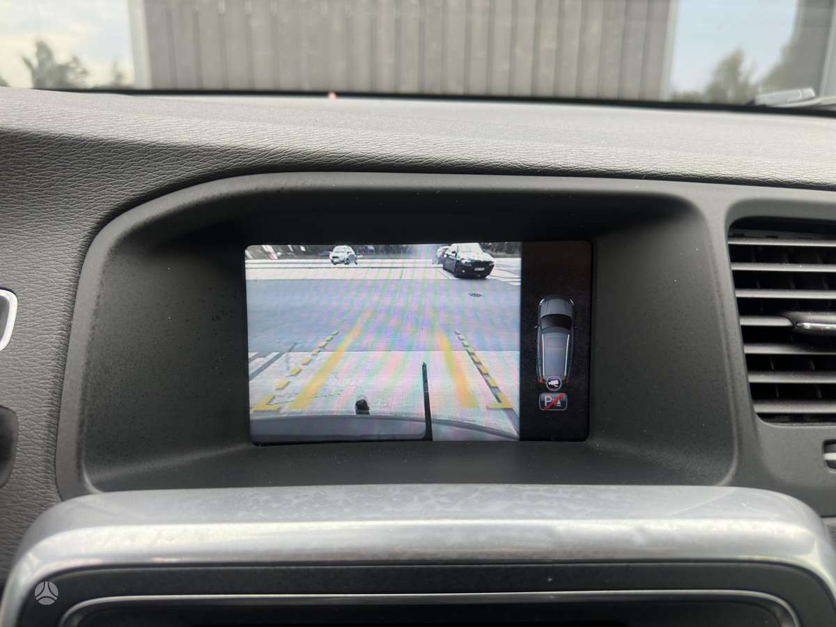 Volvo V60 2013 — photo 20