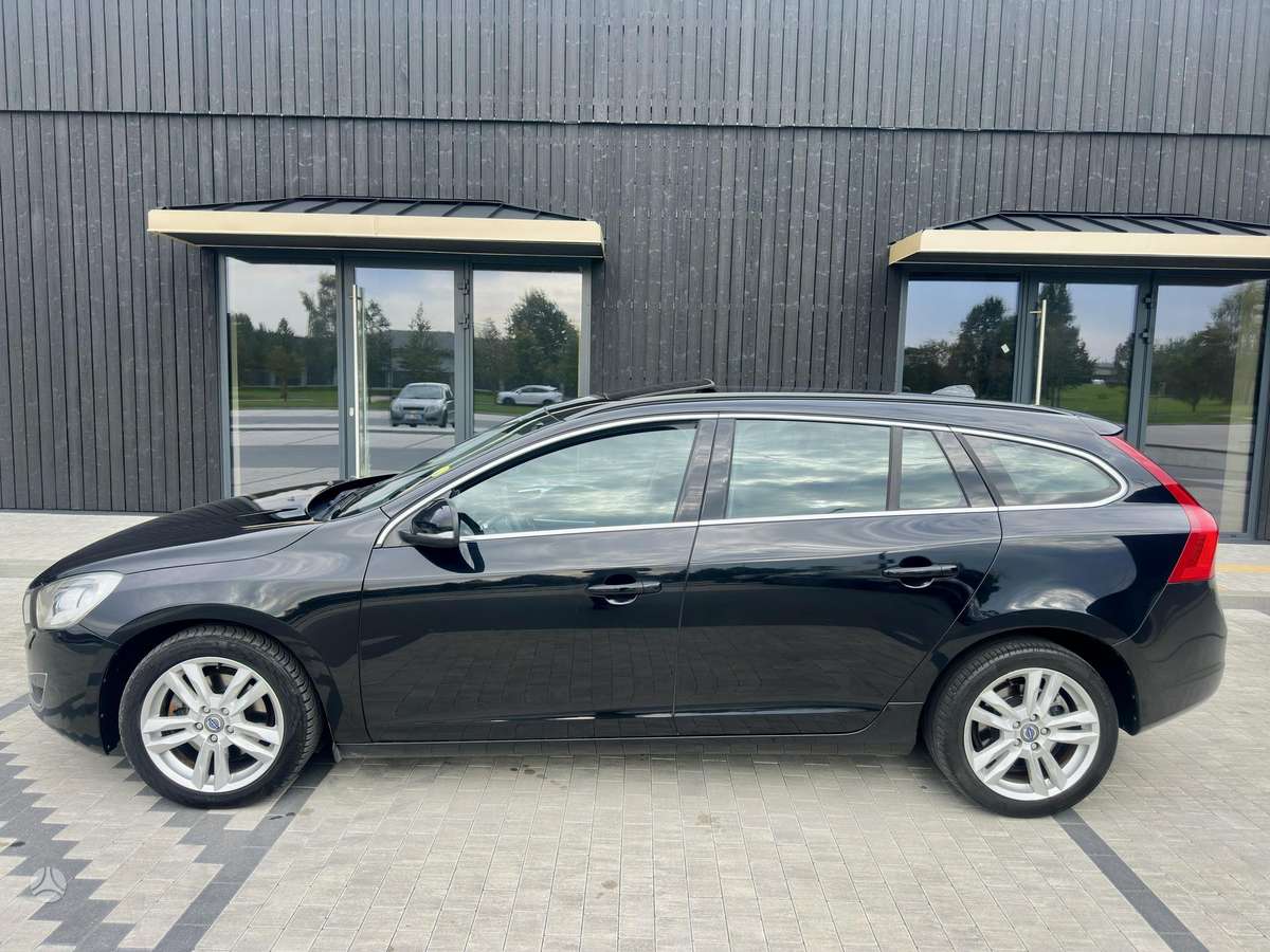 Volvo V60 2013 — photo 5