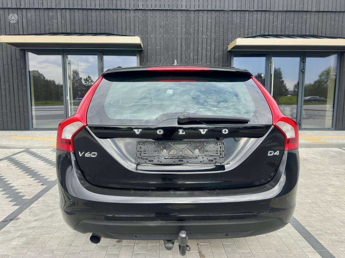 Volvo V60 2013 — photo 9