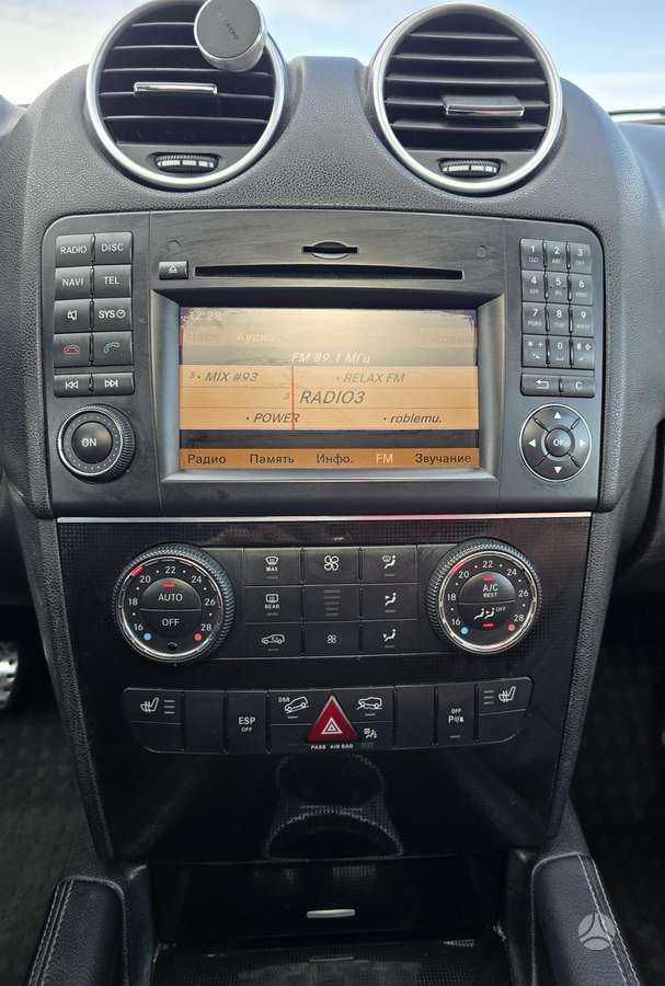 Mercedes-Benz ML300 2010 — photo 10