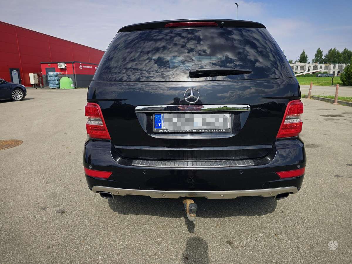 Mercedes-Benz ML300 2010 — photo 6