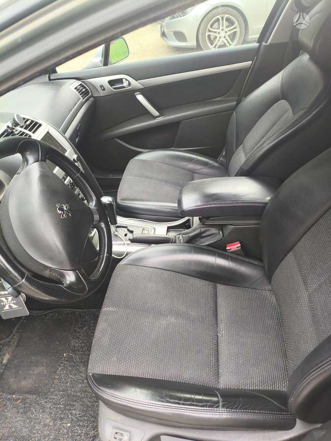 Peugeot 407 2008 — photo 11