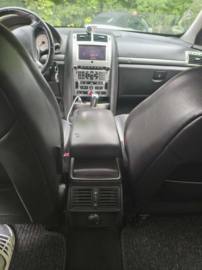 Peugeot 407 2008 — photo 8