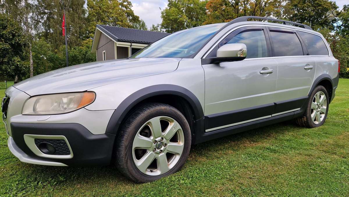 Volvo XC70 2009 — photo 8