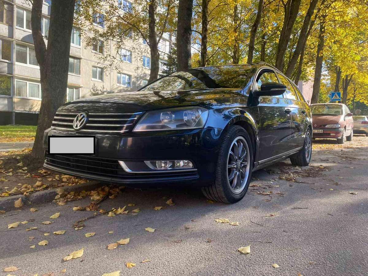 Volkswagen Passat 2011 — engine 1598 cm³, 105 HP (77kW)