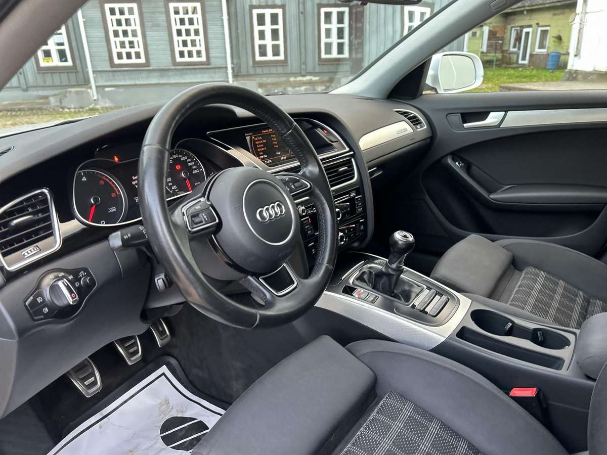 Audi A4 2014 — photo 12