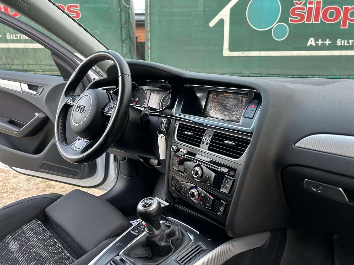 Audi A4 2014 — photo 16