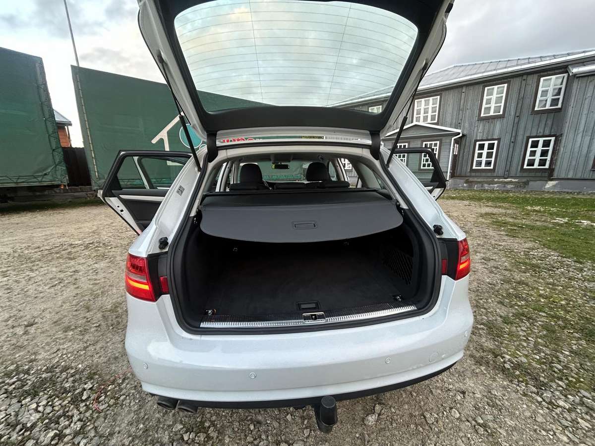 Audi A4 2014 — photo 24