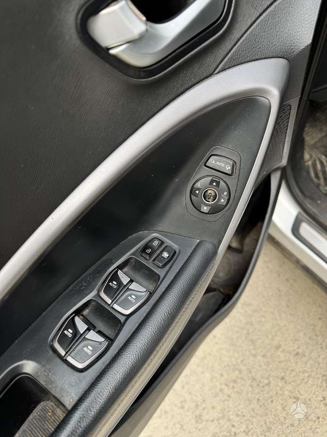 Hyundai Santa 2012 — photo 20