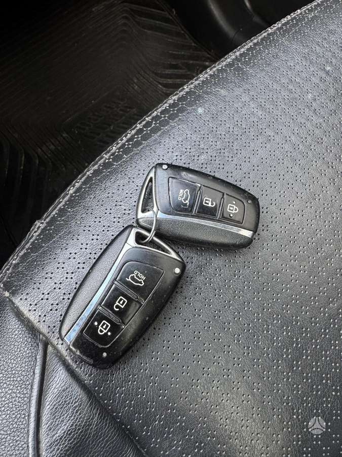 Hyundai Santa 2012 — photo 25
