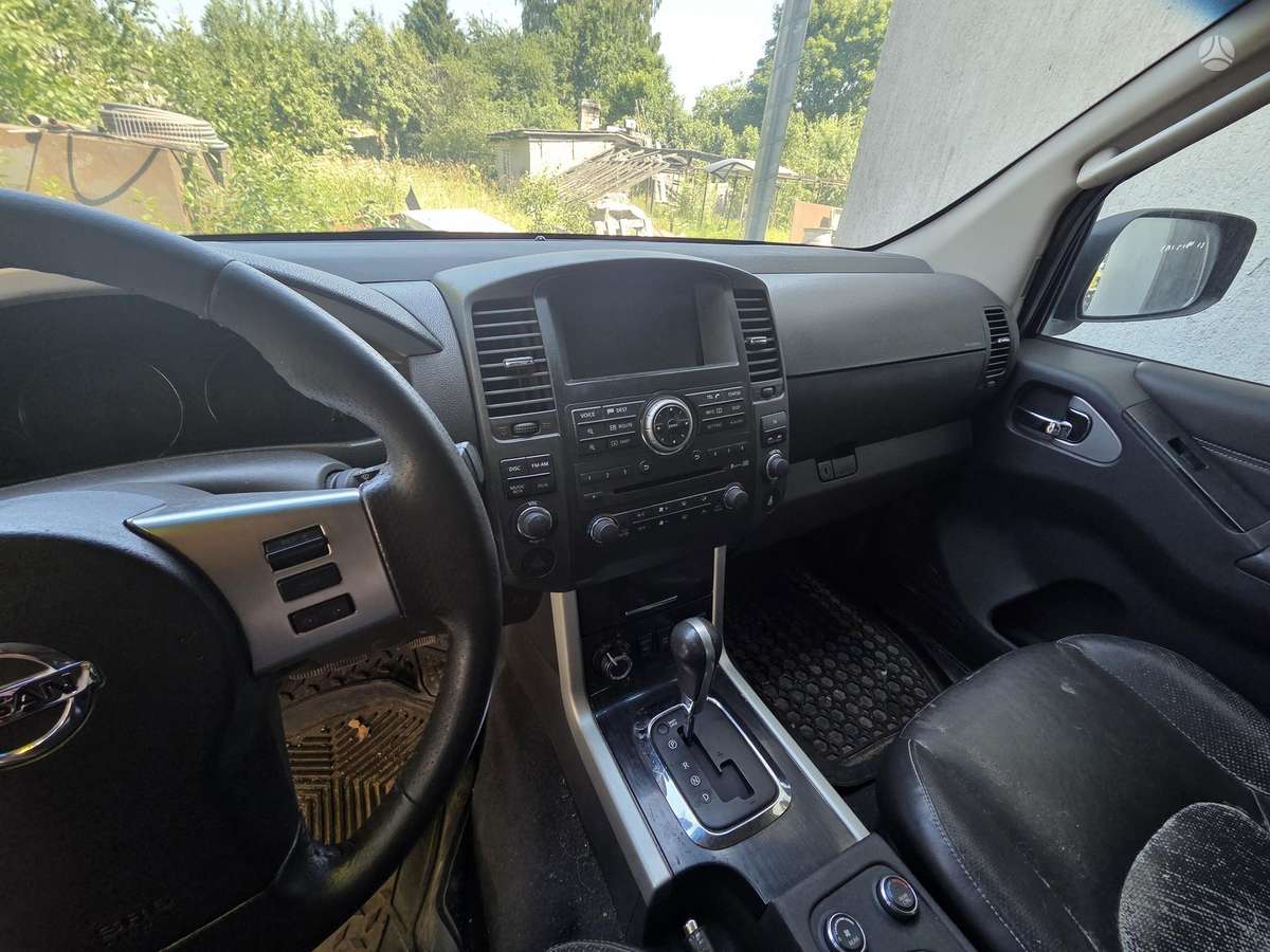 Nissan Pathfinder 2012 — photo 5