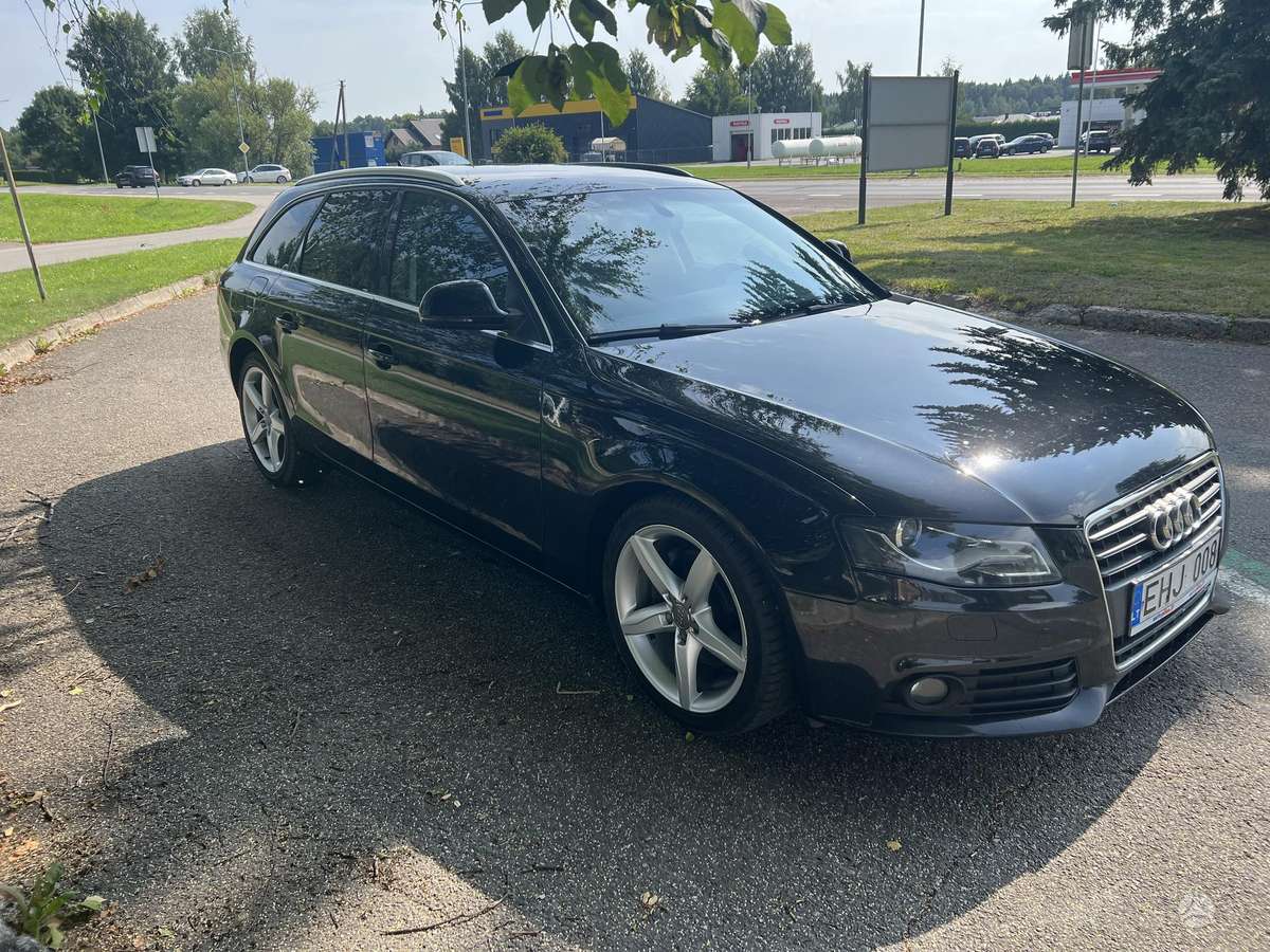 Audi A4 2008 — rear view
