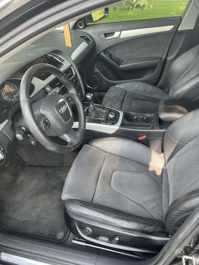 Audi A4 2008 — photo 7
