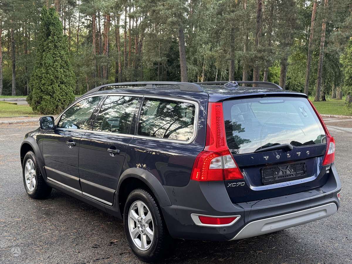 Volvo XC70 2009 — engine 2400 cm³, 175 HP (129kW)