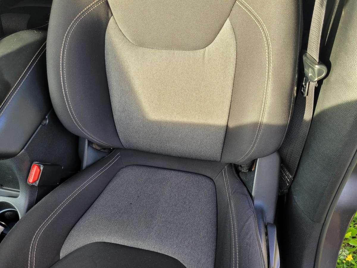 Jeep Cherokee 2014 — photo 11