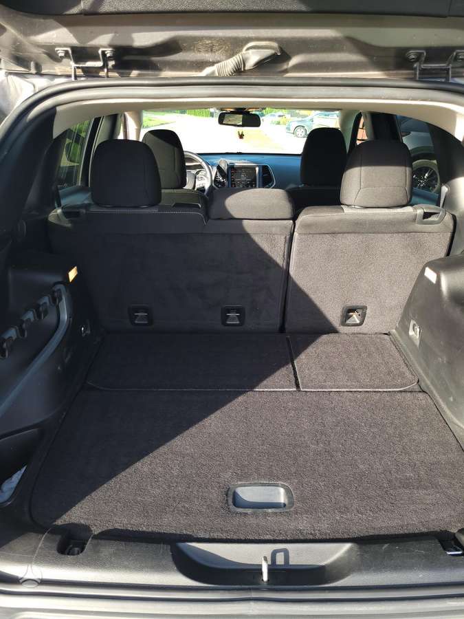 Jeep Cherokee 2014 — photo 13