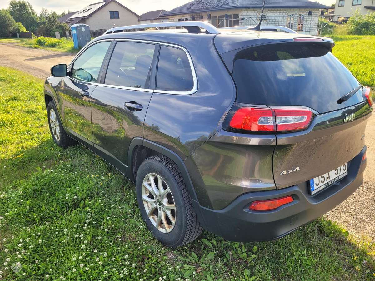 Jeep Cherokee 2014 — engine 2360 cm³, 184 HP (135kW)