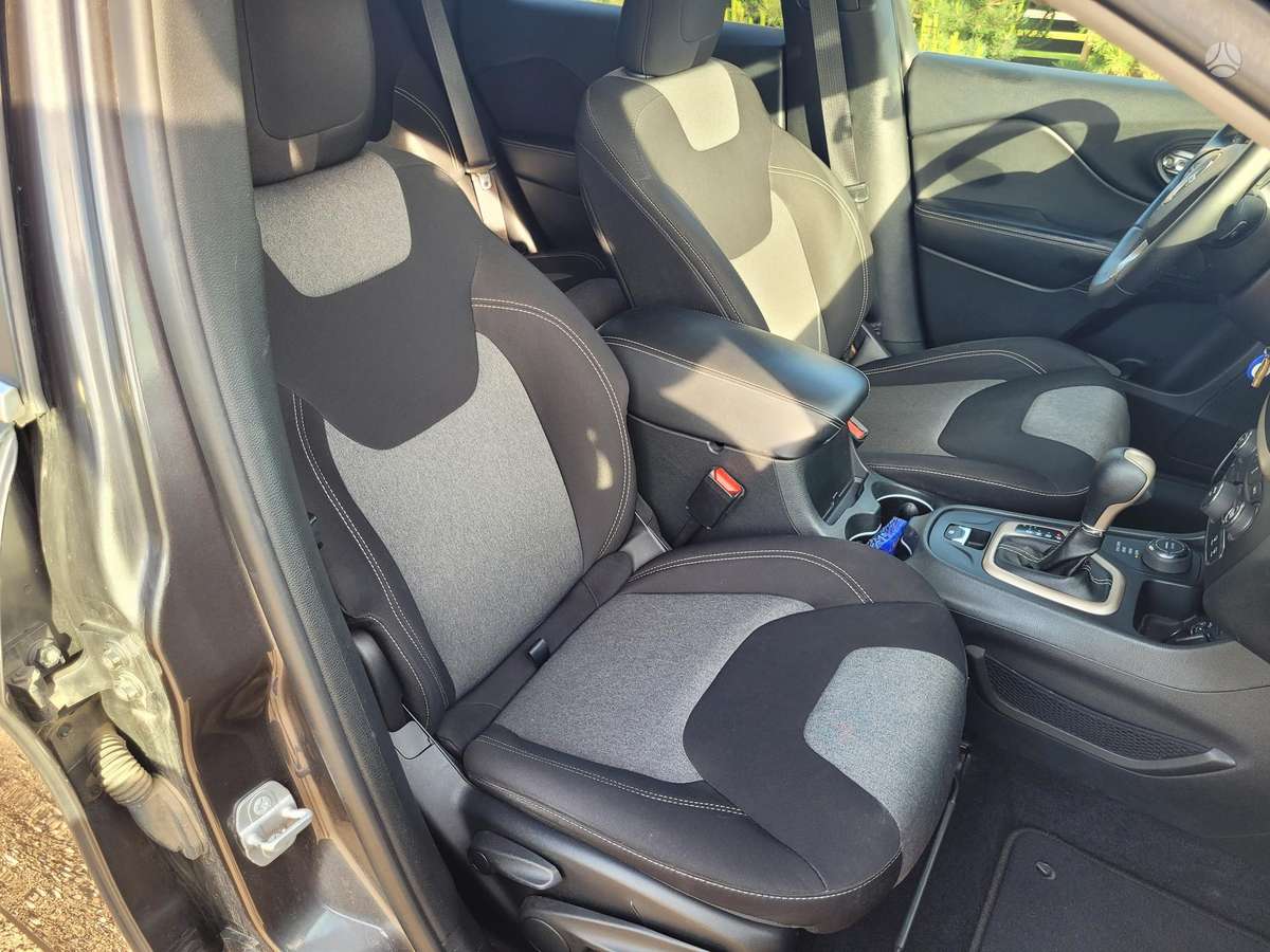 Jeep Cherokee 2014 — photo 7