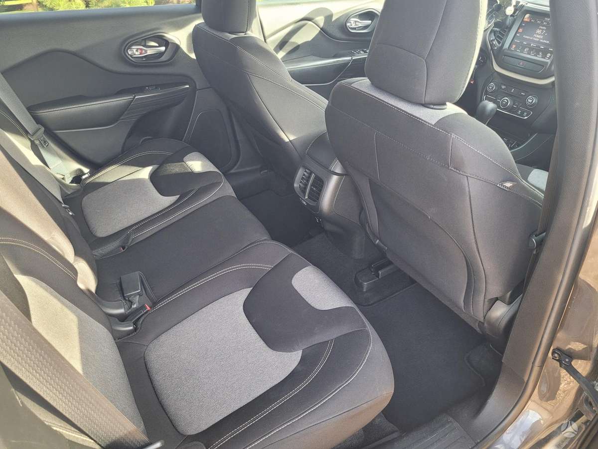 Jeep Cherokee 2014 — photo 8