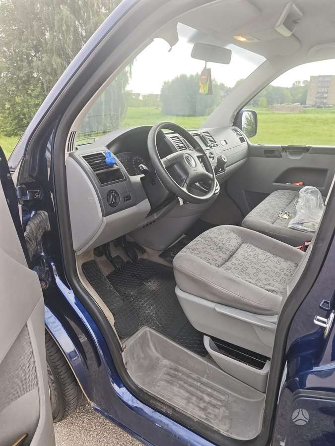Volkswagen Transporter 2006 — photo 10