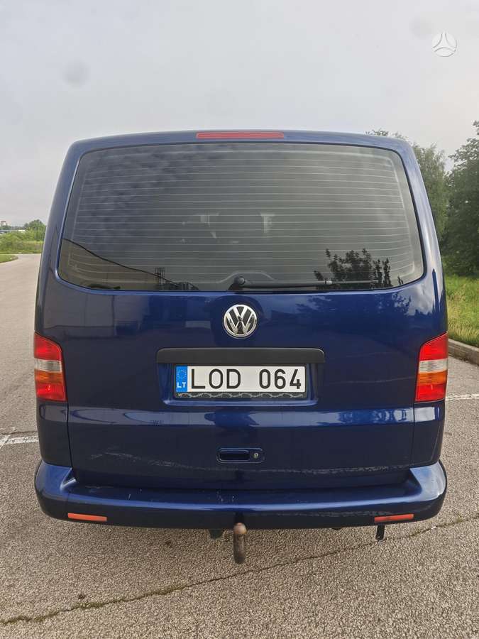 Volkswagen Transporter 2006 — interior