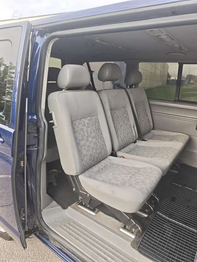 Volkswagen Transporter 2006 — photo 9