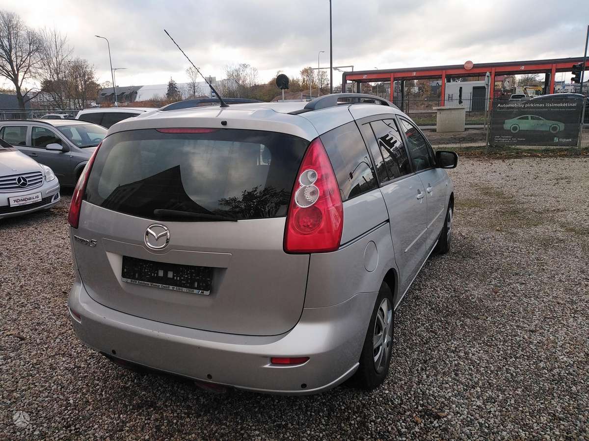 Mazda 5 2006 — rear view