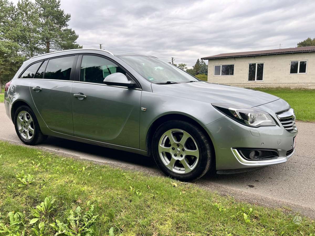 Opel Insignia 2015 — interior