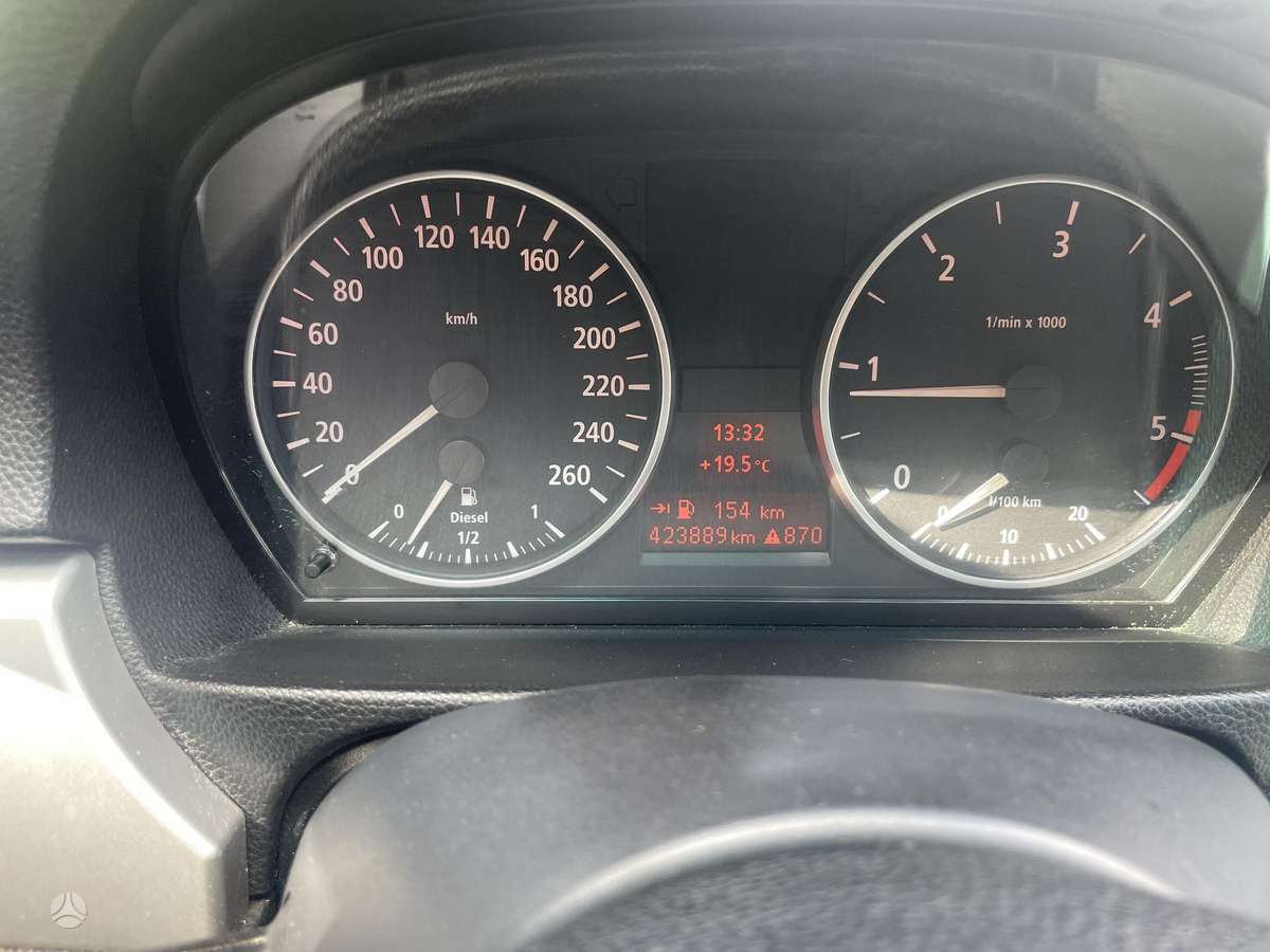 BMW 320 2005 — photo 12