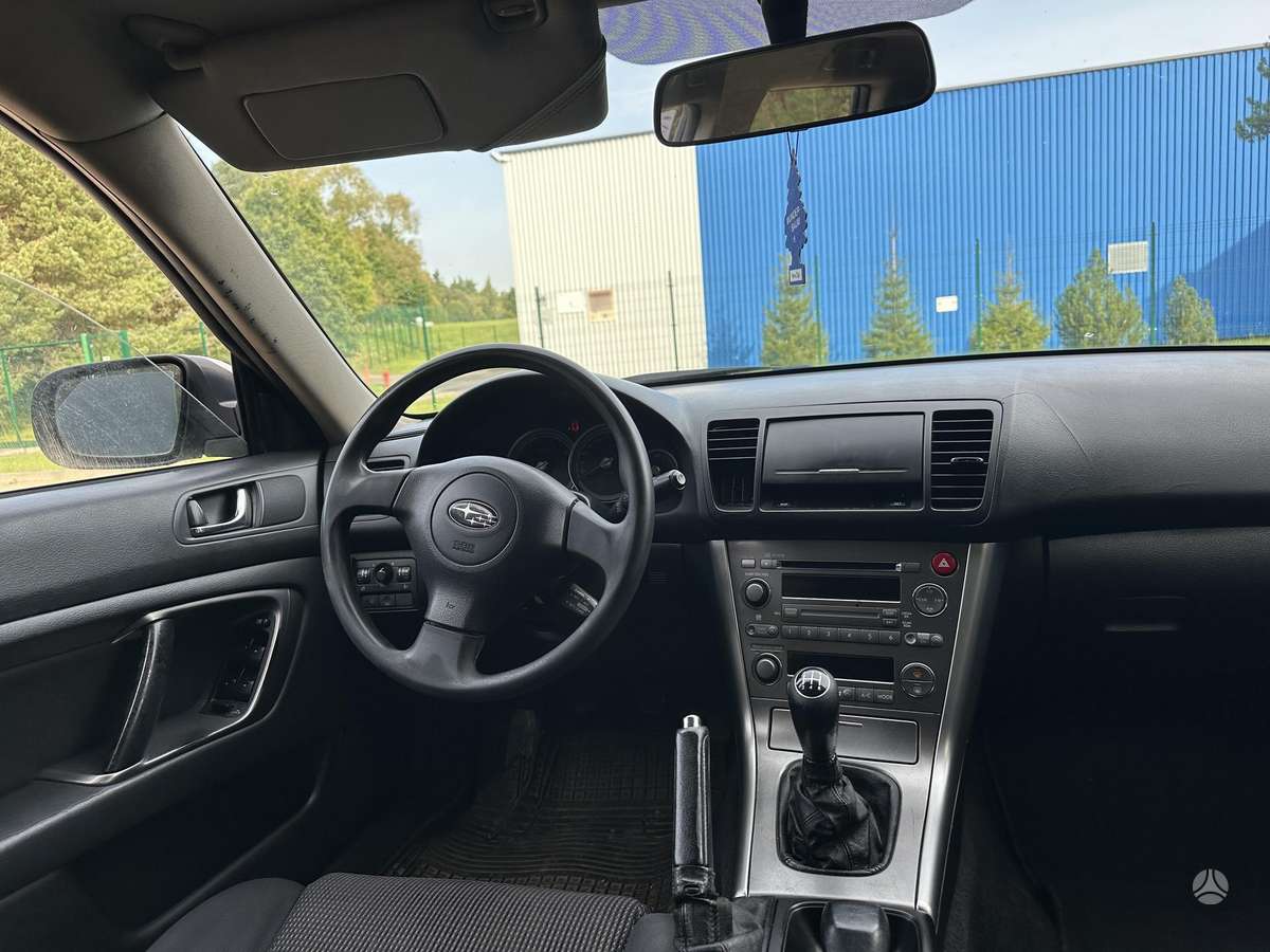Subaru Outback 2004 — photo 16