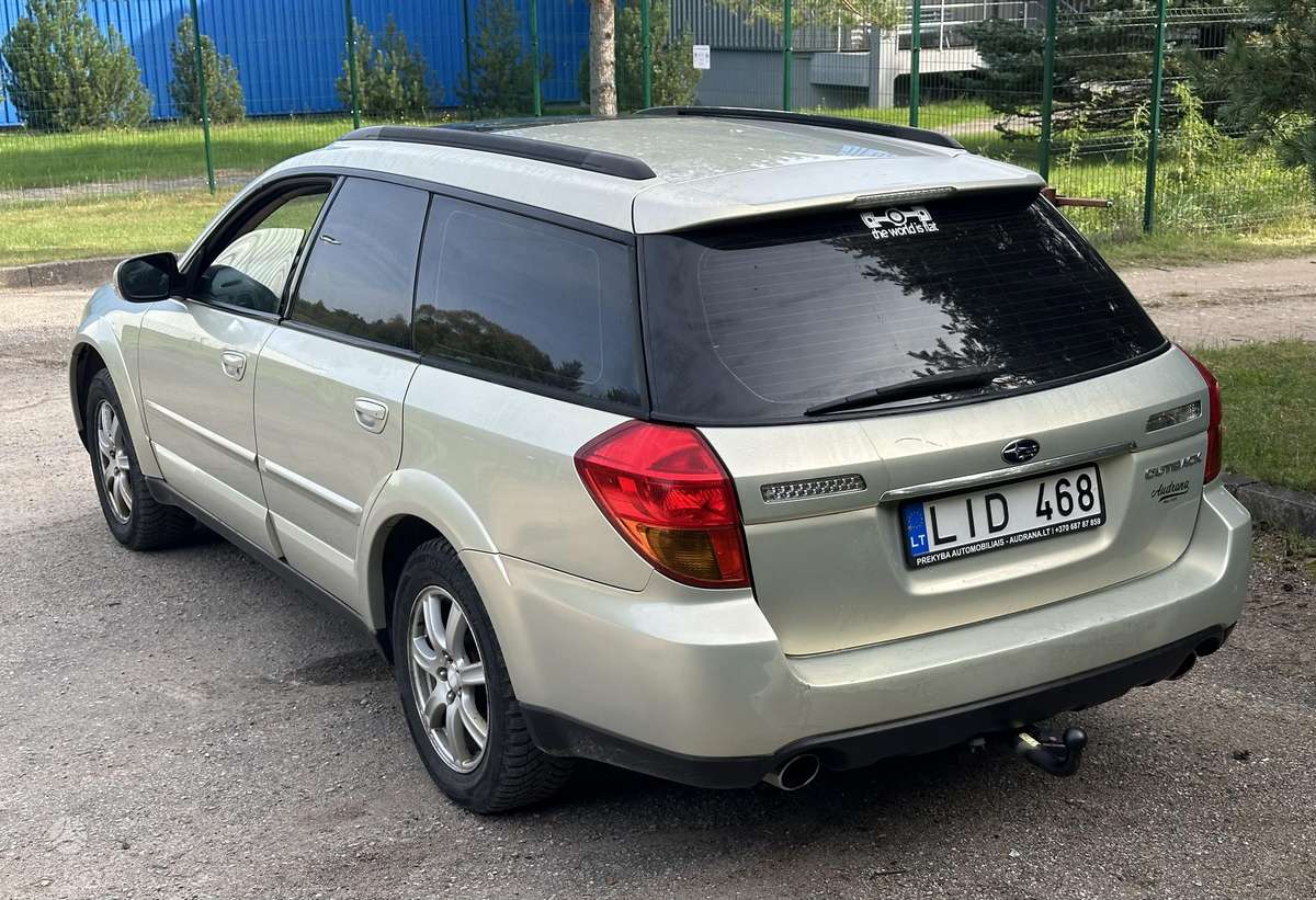 Subaru Outback 2004 — photo 7