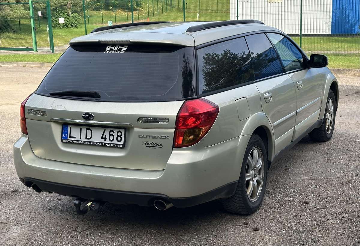 Subaru Outback 2004 — photo 8