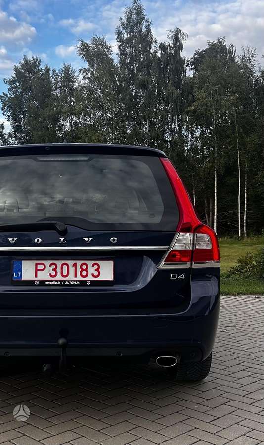 Volvo V70 2014 — photo 15