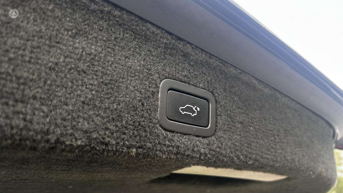 Volvo V70 2014 — photo 37