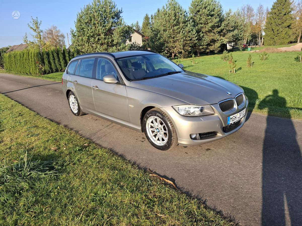 BMW 320, 2011