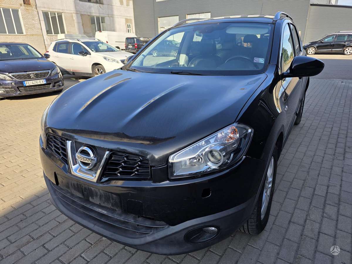 Nissan Qashqai+2 2011 — photo 10