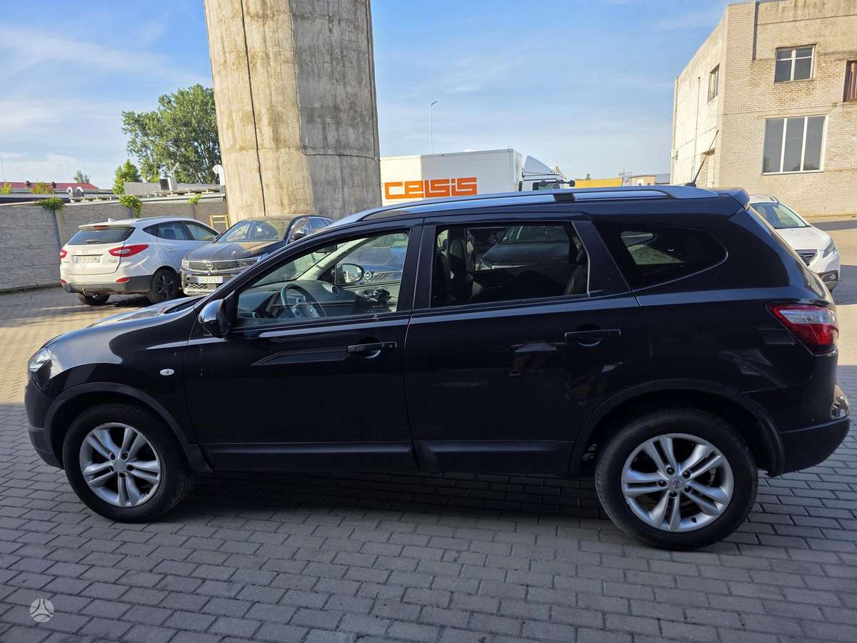Nissan Qashqai+2 2011 — photo 11