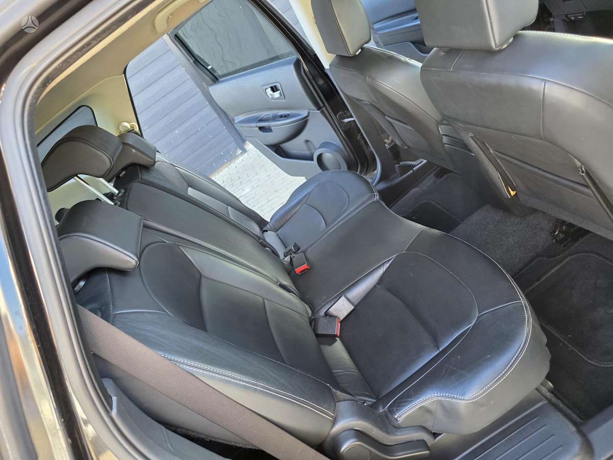 Nissan Qashqai+2 2011 — photo 16