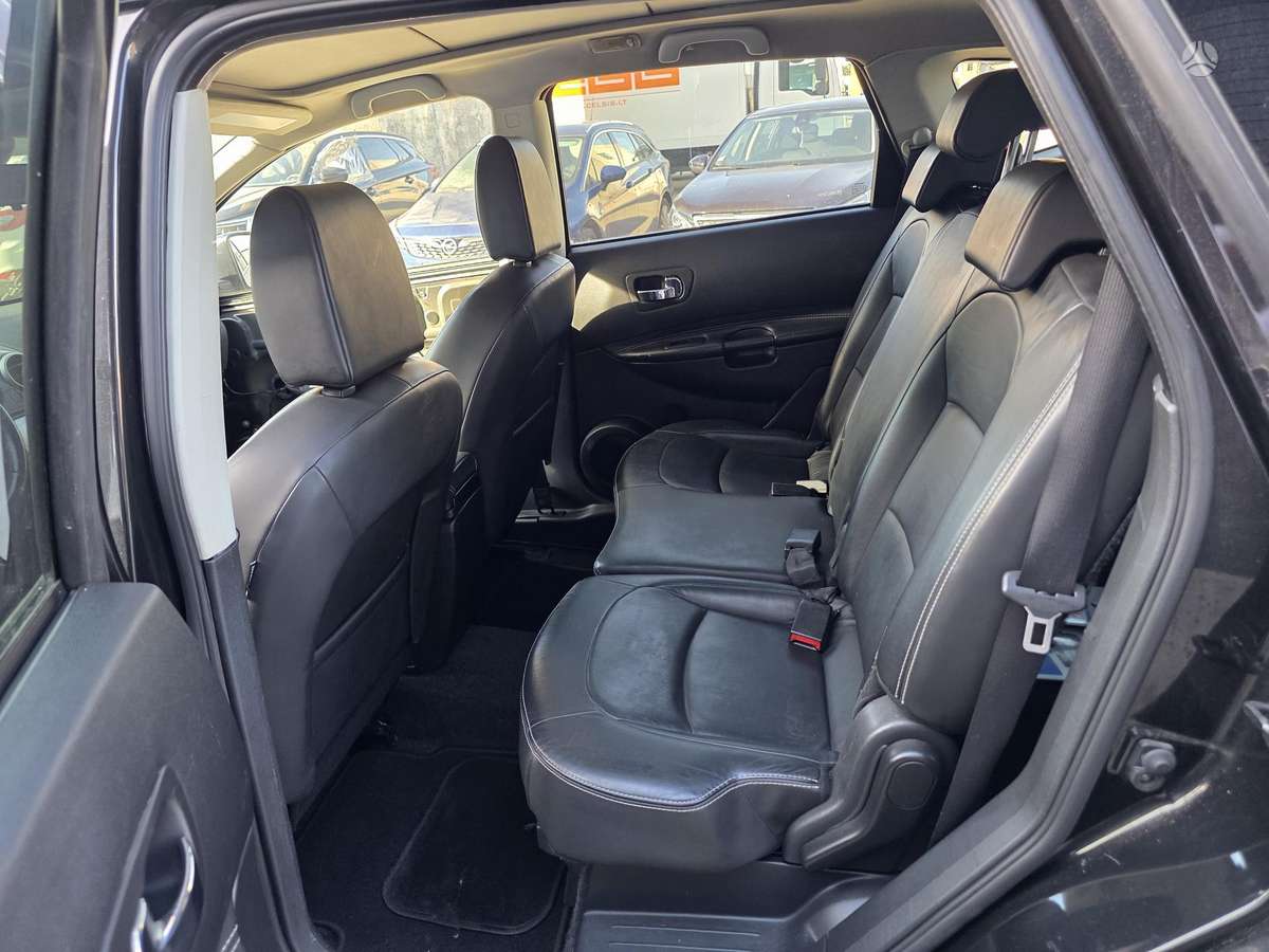 Nissan Qashqai+2 2011 — photo 19