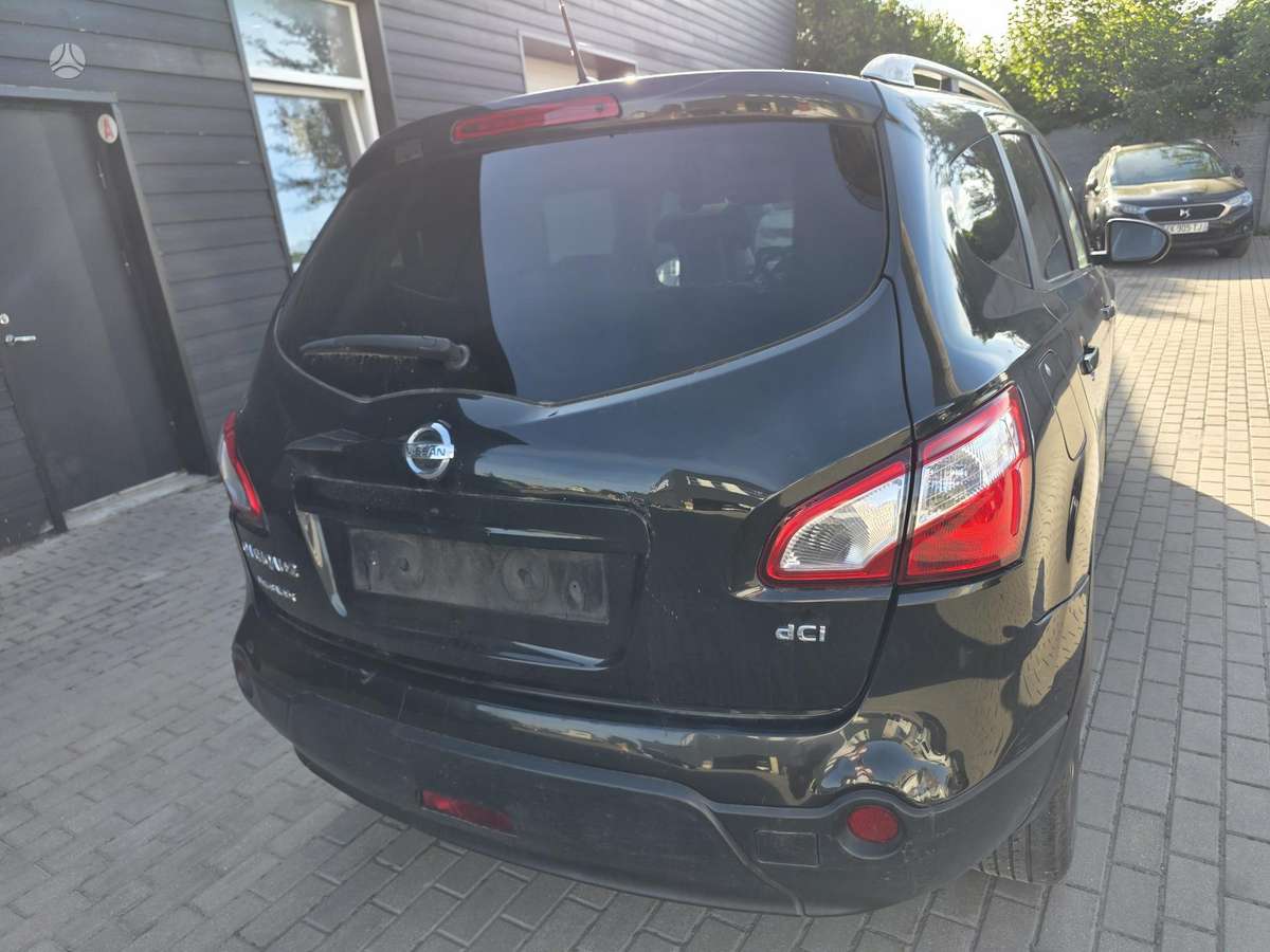 Nissan Qashqai+2 2011 — engine 2000 cm³, 150 HP (110kW)