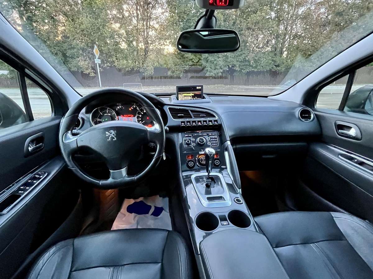 Peugeot 3008 2014 — engine 2000 cm³, 150 HP (110kW)
