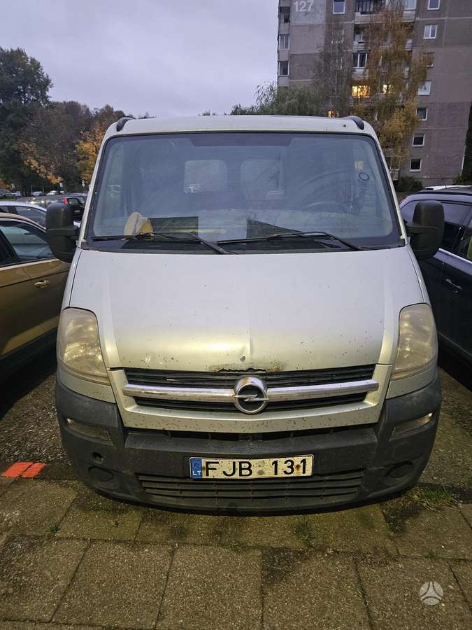 Opel Movano 2006 — вигляд ззаду