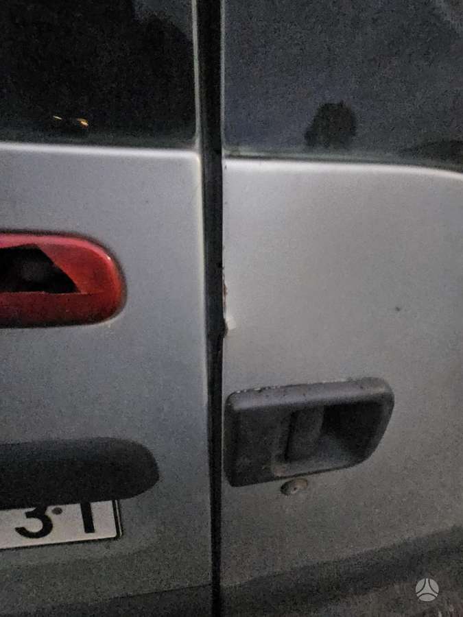 Opel Movano 2006 — двигун 2463 cm³, 114 HP (84kW)