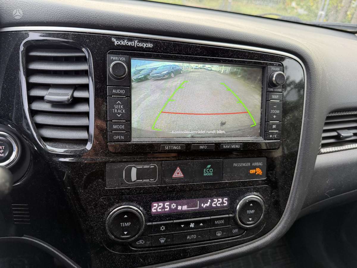 Mitsubishi Outlander 2013 — photo 12