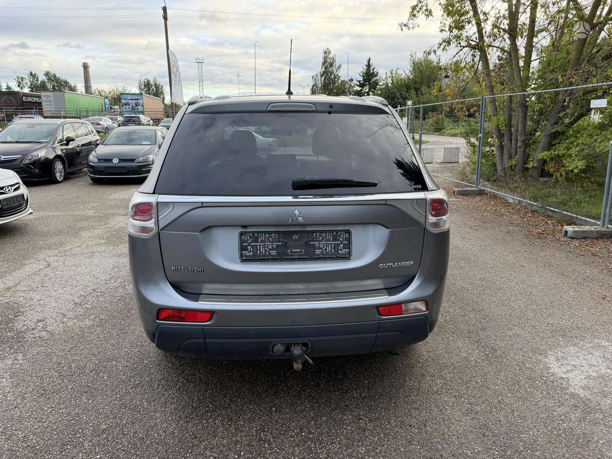 Mitsubishi Outlander 2013 — photo 5