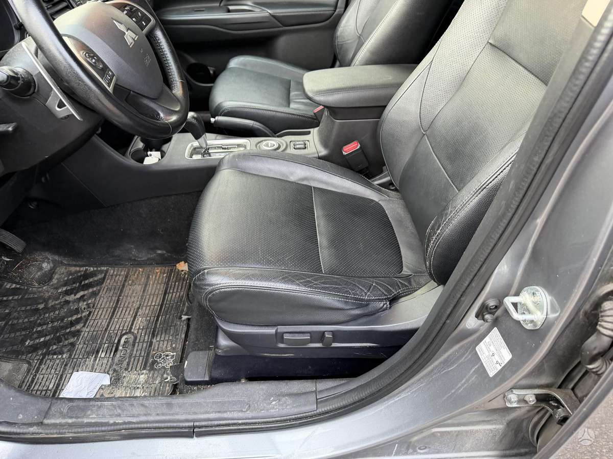 Mitsubishi Outlander 2013 — photo 8