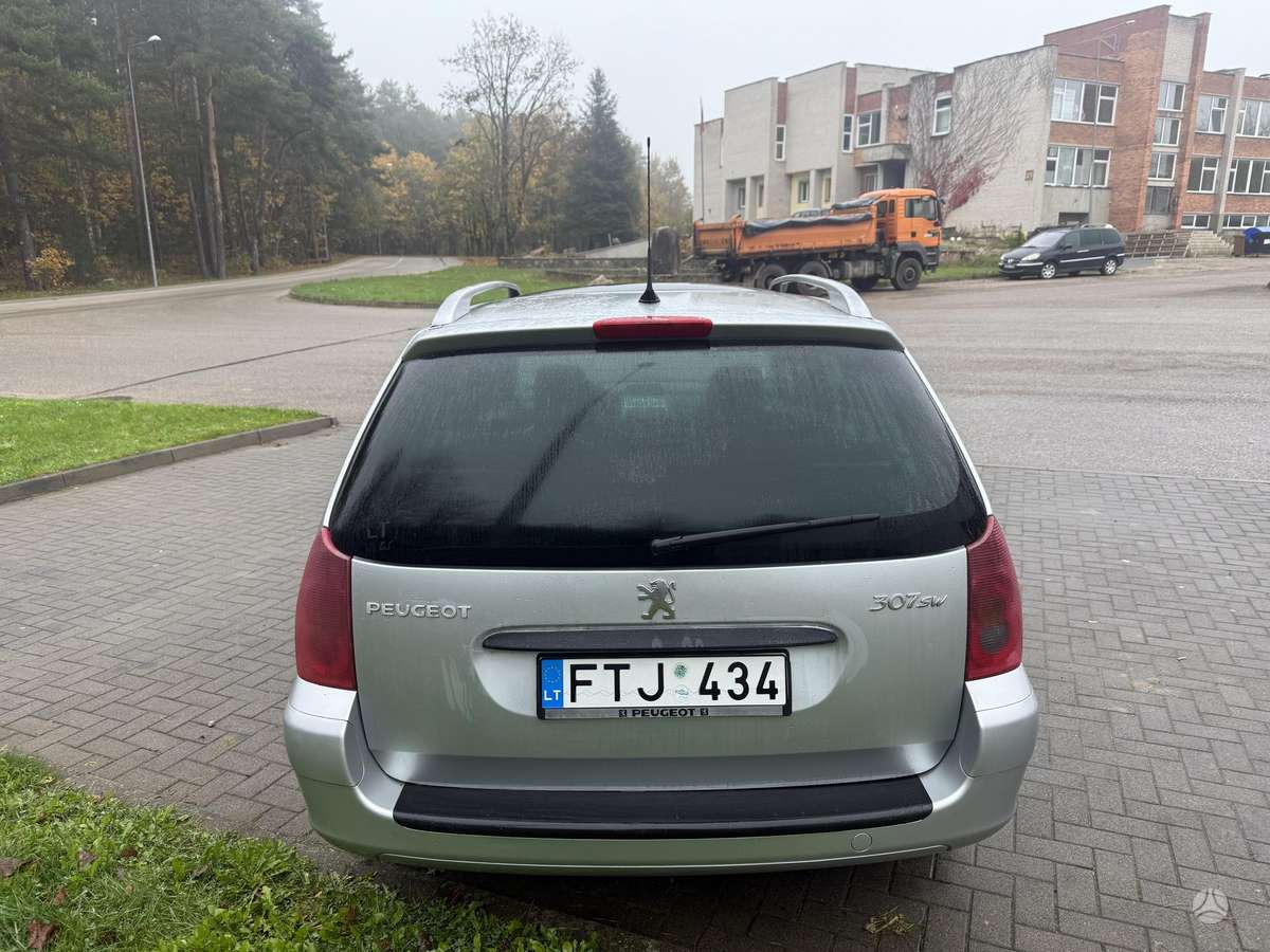 Peugeot 307 2004 — photo 6